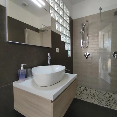 Casa Bonatti 3* Peschiera del Garda